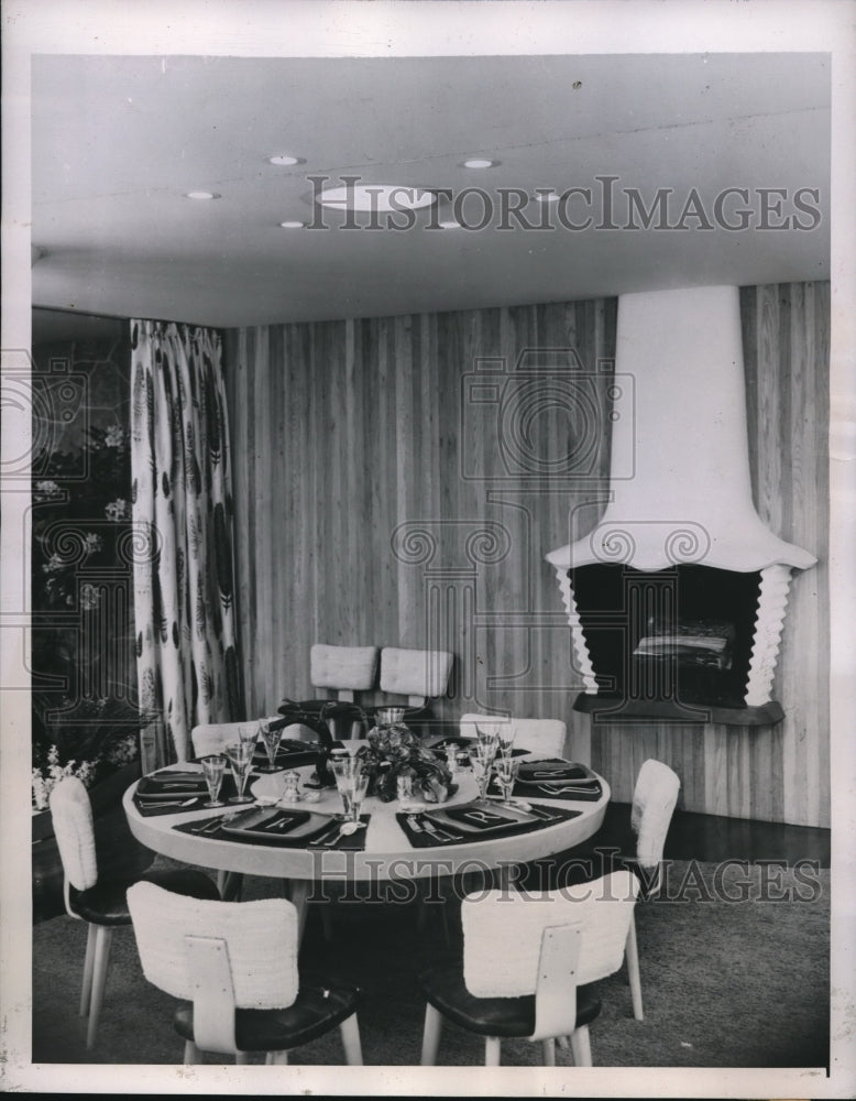 1946 Press Photo Terrace Planting Seen From Dining Space From Multipurpose Room