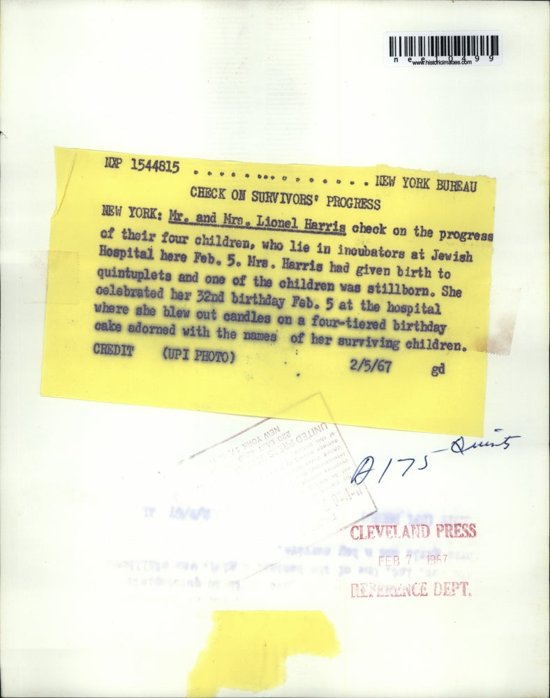 1967 Press Photo NYC M5r & Mrs Lionel Harris & quintuplet babies - nee10499