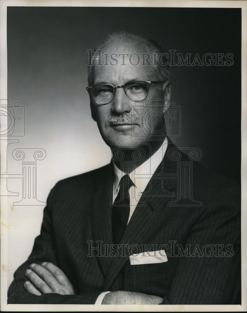 1960 Press Photo Gordon Patterson, President of Yale and Towne Manufacturing