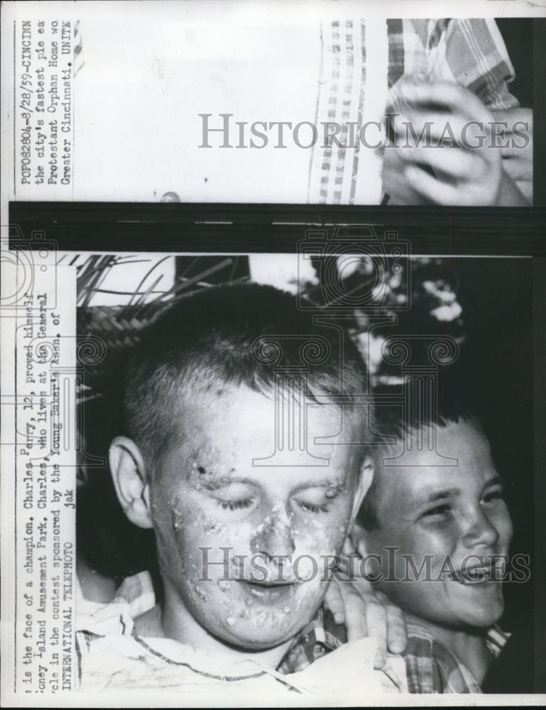 1959 Press Photo Charles Perry wins Coney island Pie Eating Competition