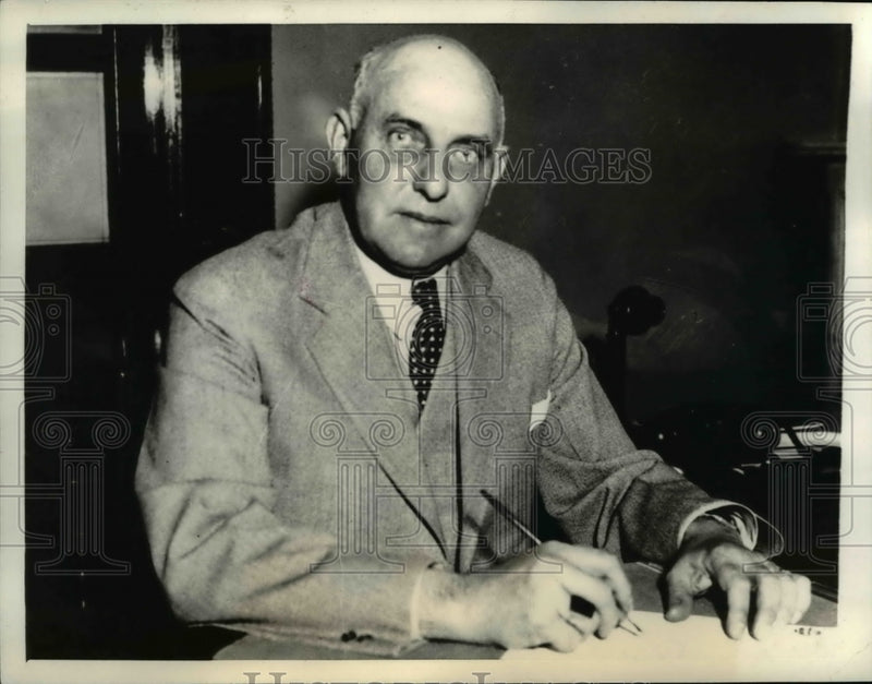 Load image into Gallery viewer, 1934 Press Photo Lansing Kanssas Warden Kirk Prather State Penitentiary
