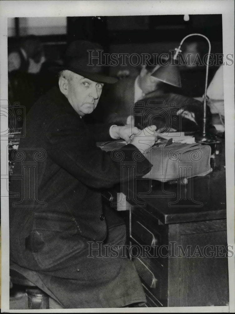 Load image into Gallery viewer, 1935 Press Photo Jerome B McCutchan convicted of mail fraud in Chicago
