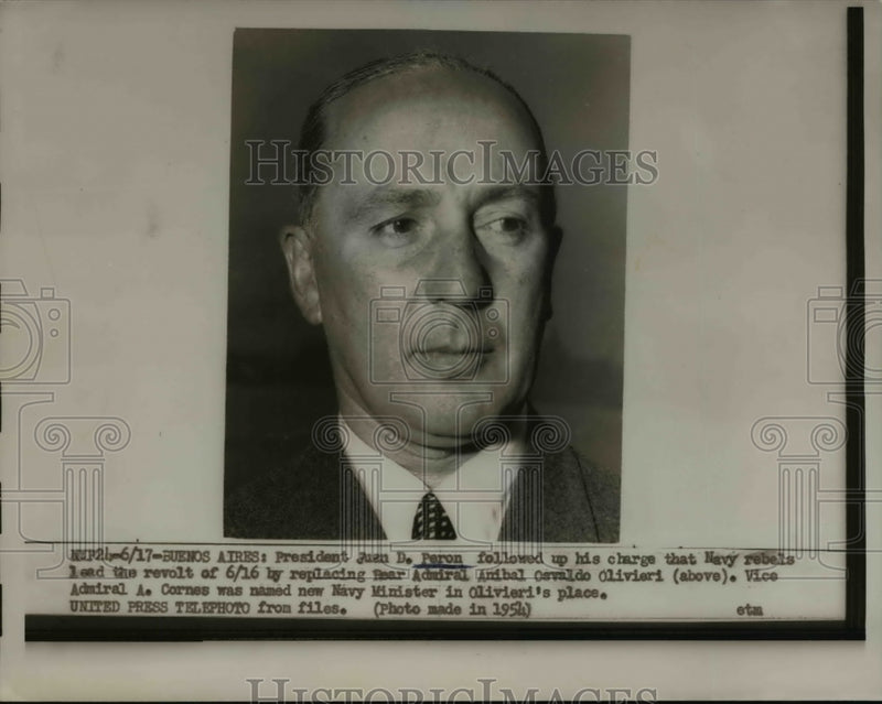 Load image into Gallery viewer, 1955 Press Photo John D Peron He Said Navy Rebels Lead Buenos Aires Revolt
