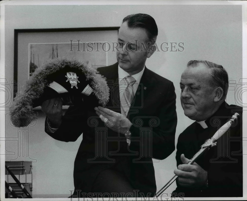 1970 Press Photo Moses Cleaveland Award, Bishop Cosgrove, Richard Kirschling