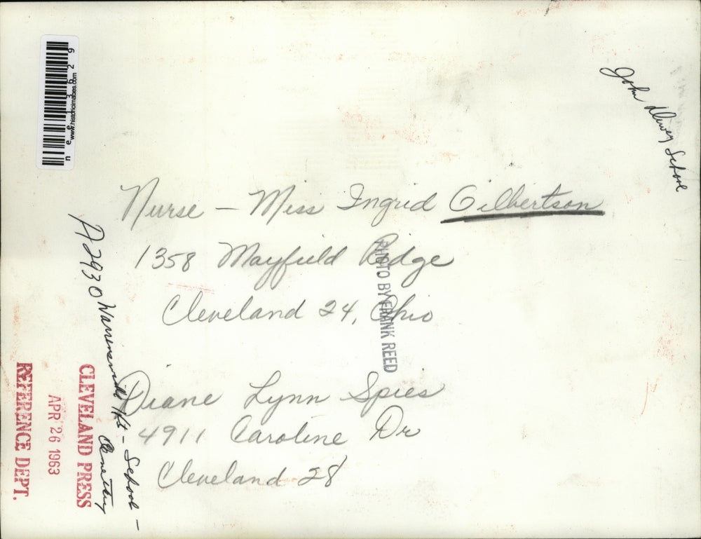 1963 Press Photo Ingrid Gilbertson, Nurse & Diane Lynn Spies - nee13629