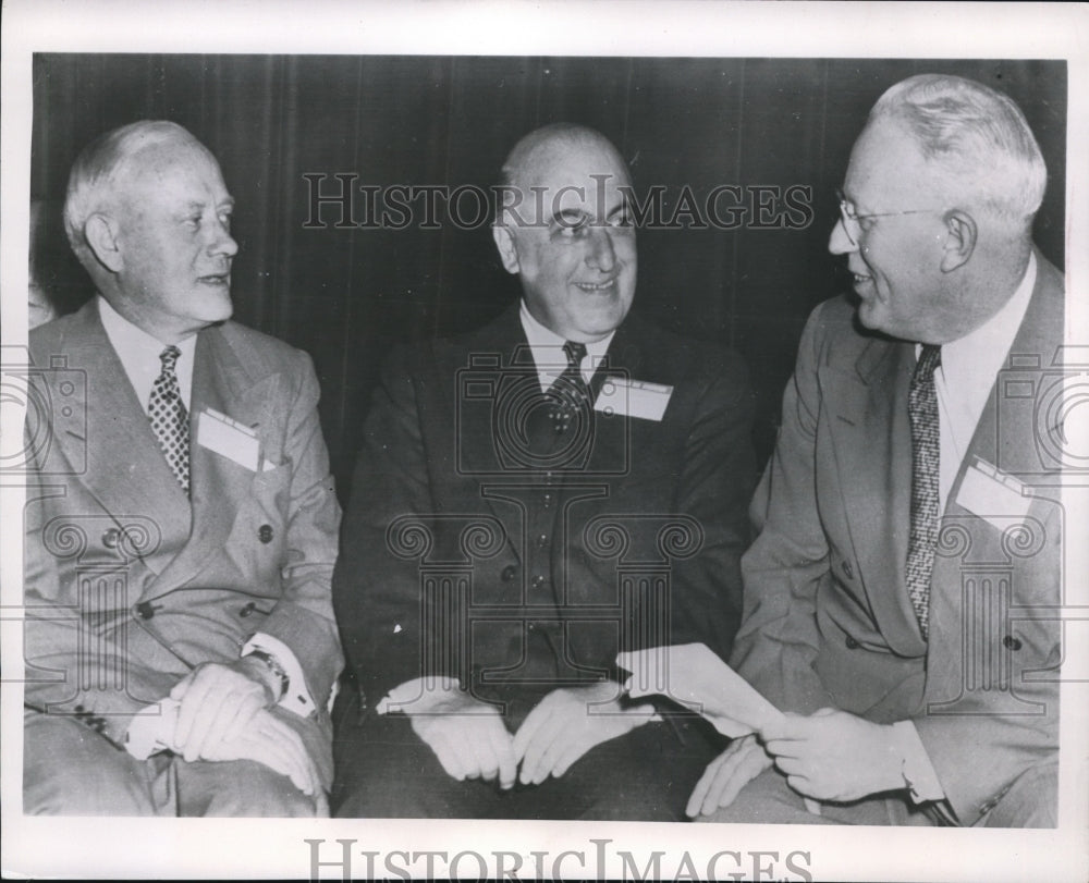 1954 Press Photo Warren,Macaulay & Fyfe at American Bar Assoc Convention in Ill,