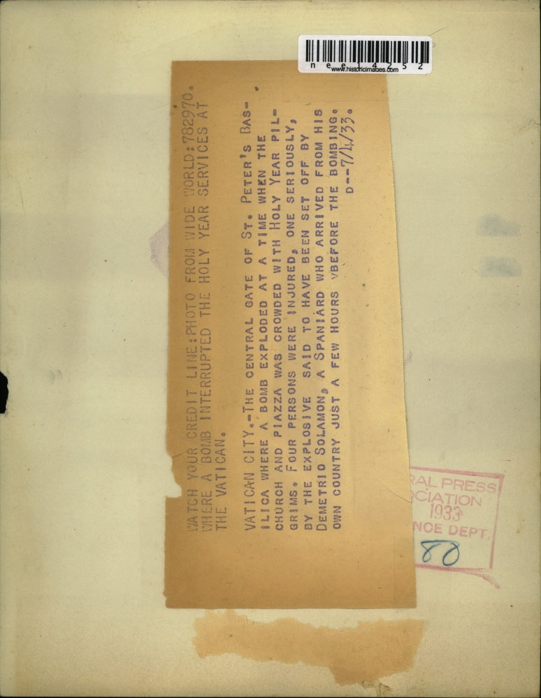 1933 Press Photo Central Gate St Peters Basilica Vatican City Where Bomb Explode