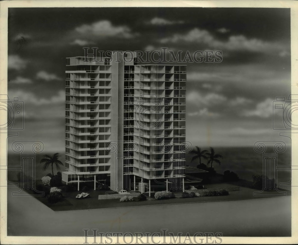 1957 Press Photo 14-Story Glass, Aluminum Apartment Building Model Hallandale FL