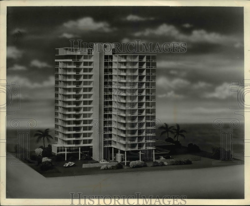 Load image into Gallery viewer, 1957 Press Photo 14-Story Glass, Aluminum Apartment Building Model Hallandale FL
