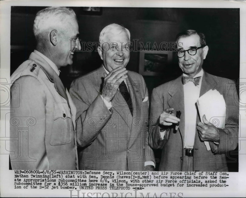 Load image into Gallery viewer, 1955 Press Photo Defense Sec. Charles E. Wilson, Nathan Twinning, Dennis Chavez

