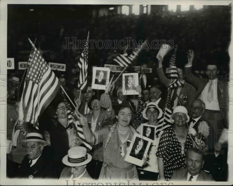 Load image into Gallery viewer, 1932 Press Photo Rep. National Convention At Chicago - nee15727
