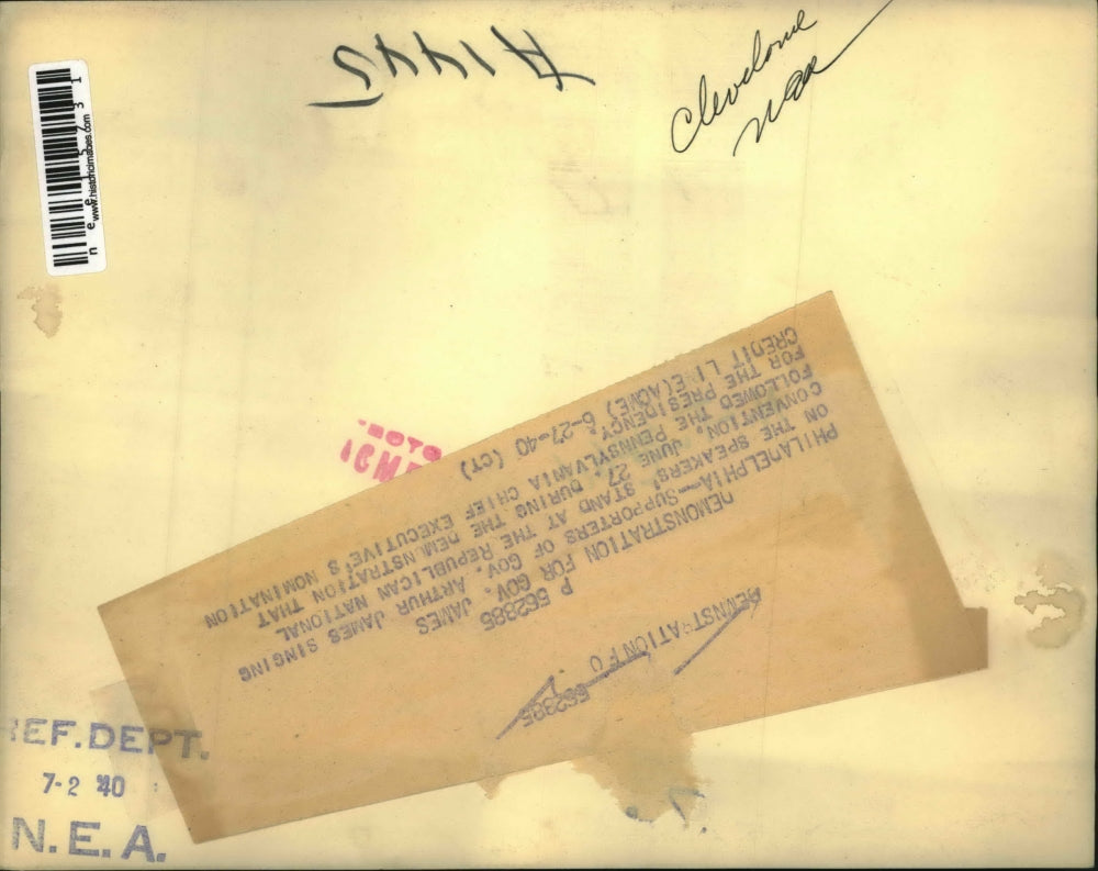 1940 Press Photo Supporters of Gov. Arthur James Singing on the Speaker's Stand