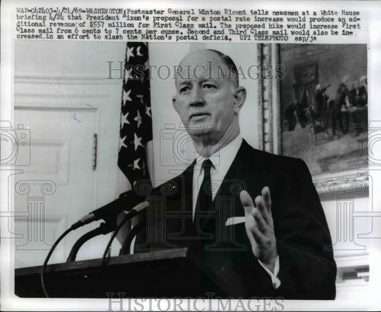 1969 Press Photo Winton Blount at White House, postal rate increase, Washington