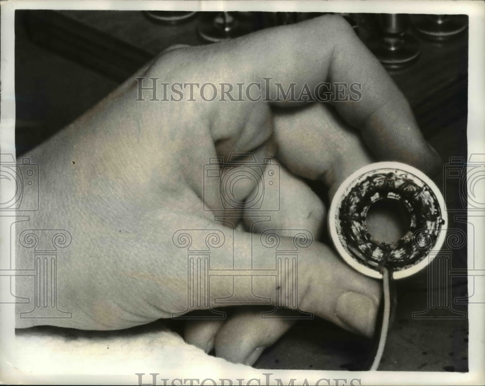1941 Press Photo The autosyn motor being produced by Delco Appliance Division