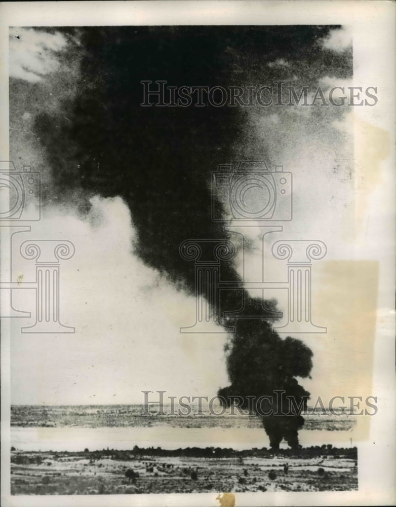 1943 Press Photo Two Oil Tanks of Yethaya Refinery in Burma Burn From Attack
