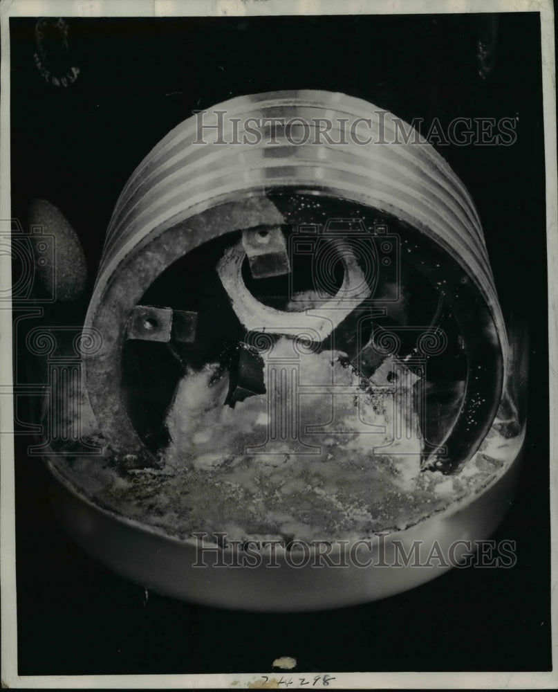 1944 Press Photo Schnectady NY GE works labs fungus farm in lab - nee16094