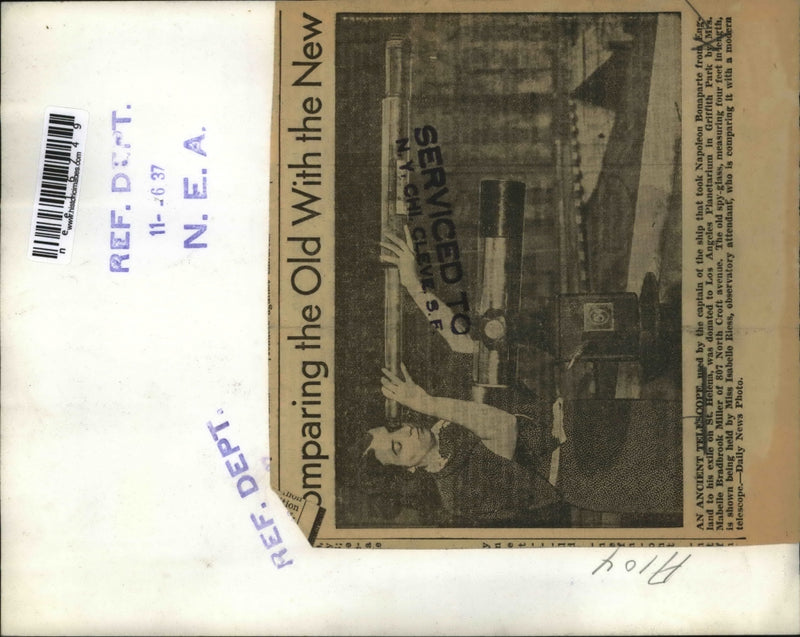 Load image into Gallery viewer, 1937 Press Photo An ancient telescope used in the ship - nee16749
