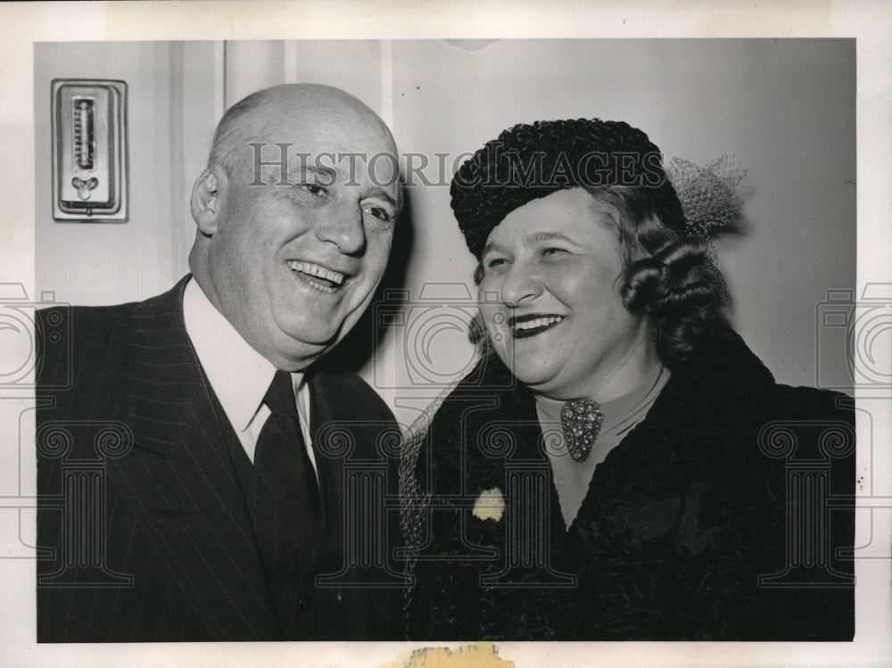 1939 Press Photo House Minority Leader Sam Rayburn with Opera Singer Emma Redell