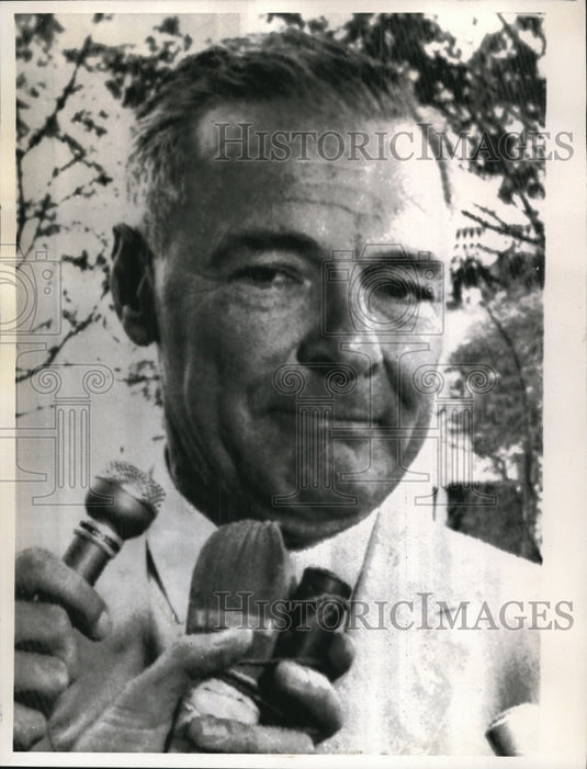1964 Press Photo Henry Cabot Lodge US Ambassador to Vietnam Resigning Position