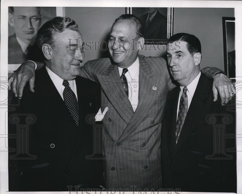 Load image into Gallery viewer, 1950 Press Photo Sen Scott Lucas, Daniel Ryan, and VP Allen Barkley - nee18883
