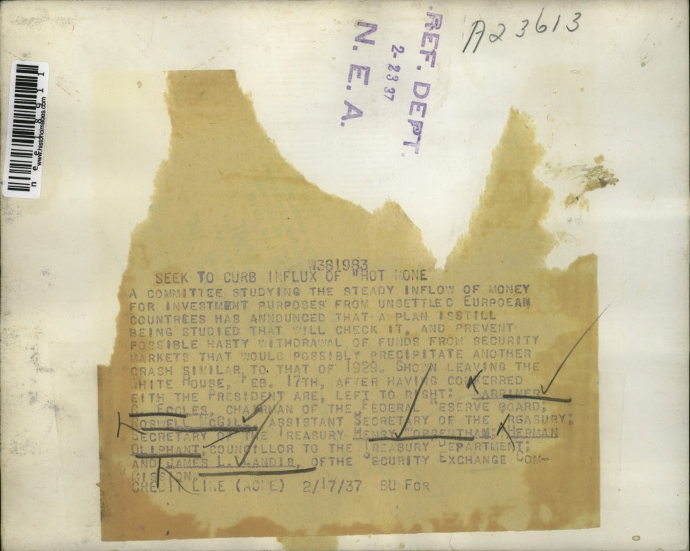 1937 Press Photo of Henry Morgenthau Jr, (R) and his staff.