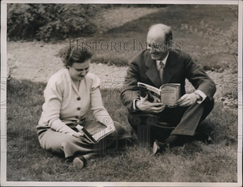 Load image into Gallery viewer, 1937 Press Photo of Sec of the Treasury Henry Morgenthau Jr and his wife.
