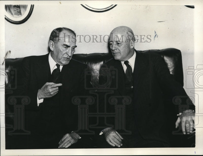 Load image into Gallery viewer, 1937 Press Photo Majority Leader Sam Rayburn Speaker of House William S Bankhead
