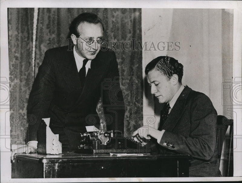 Load image into Gallery viewer, 1939 Press Photo Prince Hubertus Zu Loewenstein &amp; his brother Baron Alvensleben
