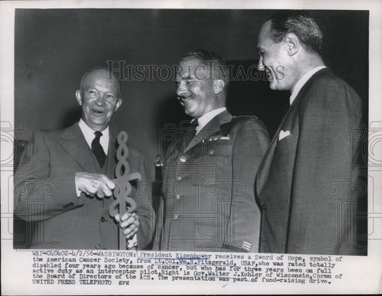 1956 Press Photo President Eisenhower, William R. Fitzgerald, Walter J. Kohler