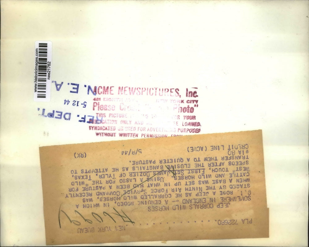 1944 Press Photo First Sgt. James Dozier after elusive Bangtails