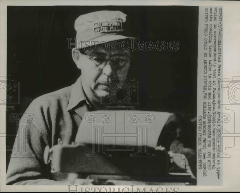 Load image into Gallery viewer, 1952 Press Photo United Press Correspondent Arnold Dibble in Panmunjem
