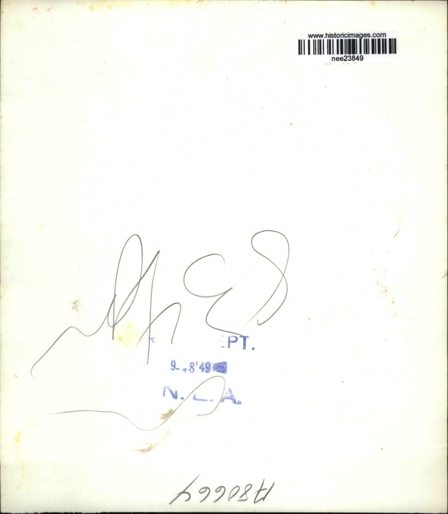 1949 Press Photo Baby Mildred McKnight with her parents, Mr. and Mrs. McKnight