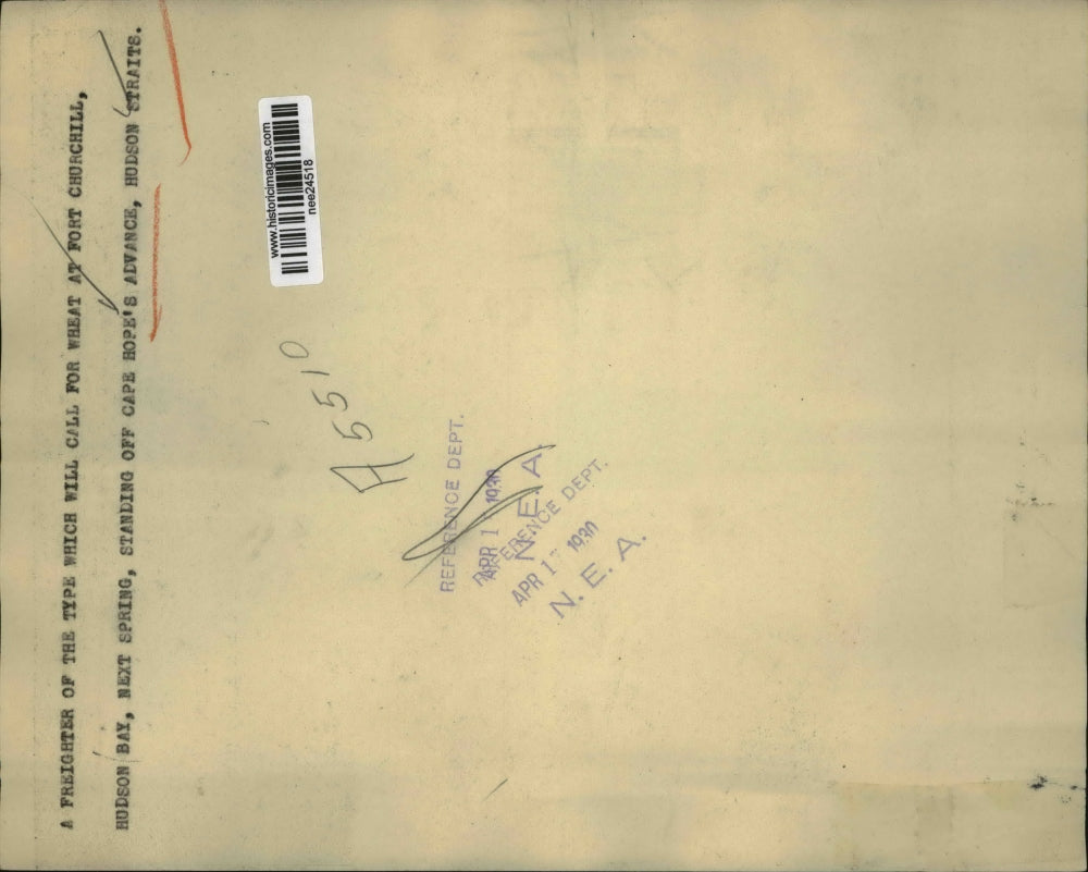 1930 Press Photo Freighter standing off Cape Hope's Advance, Hudson Straits