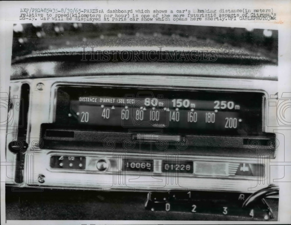 1965 Press Photo Dashboard shows car's distance in meters as well as speed