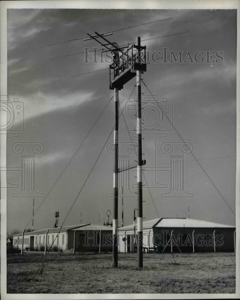 1960 Press Photo The RFE antenna that listens for communist falsehoods