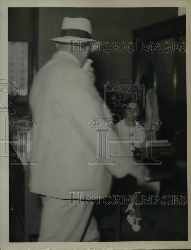1936 Press Photo Captain Mike Harwood - nee25146