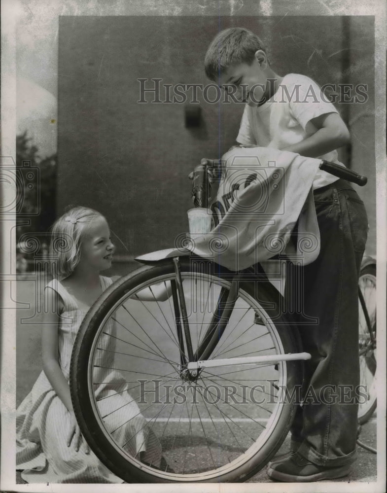 1952 Press Photo Members of Bike Brigade Nancy Hazel & Mathew Harchadorian