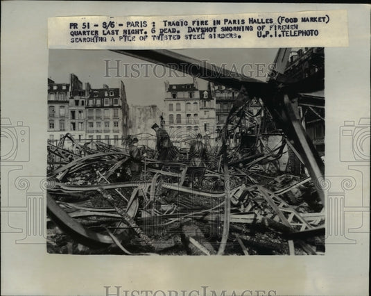 1961 Press Photo Tragic Fire in Paris Halles Food Market 6 Dead - nee25673