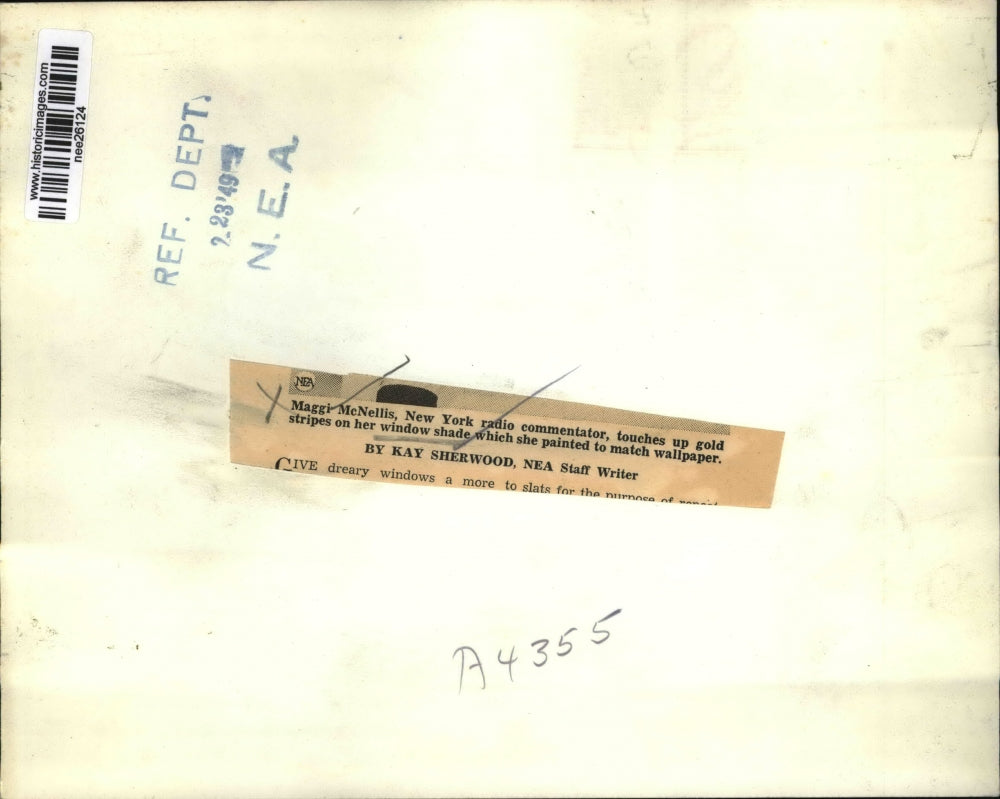 1949 Press Photo Radio Commentator Maggi McNellis Shows Striped Window Shade