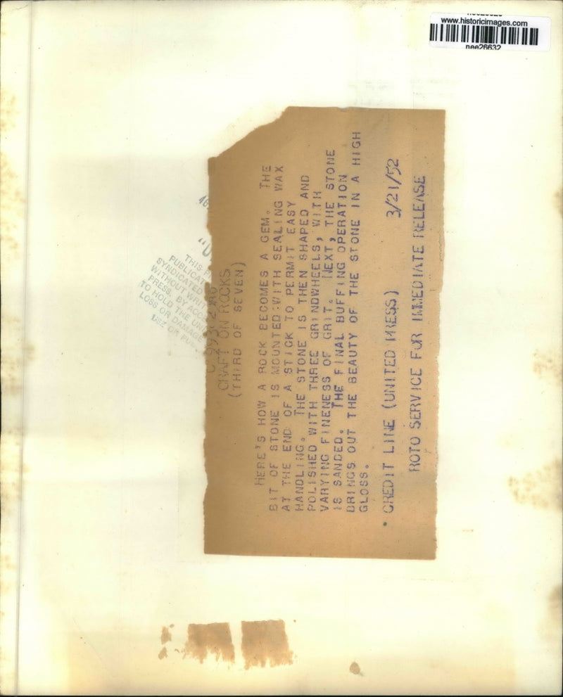 Load image into Gallery viewer, 1952 Press Photo The rocks mounted with sealing wax shaped and polish and buff

