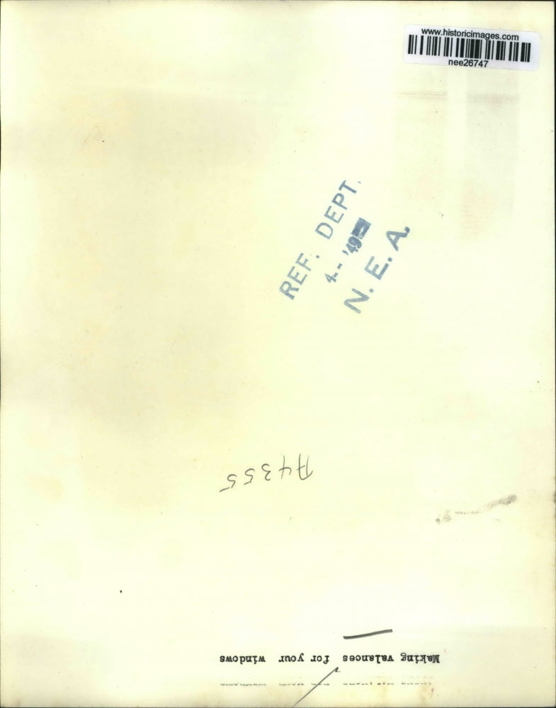 1949 Press Photo Making Valances for windows - nee26747