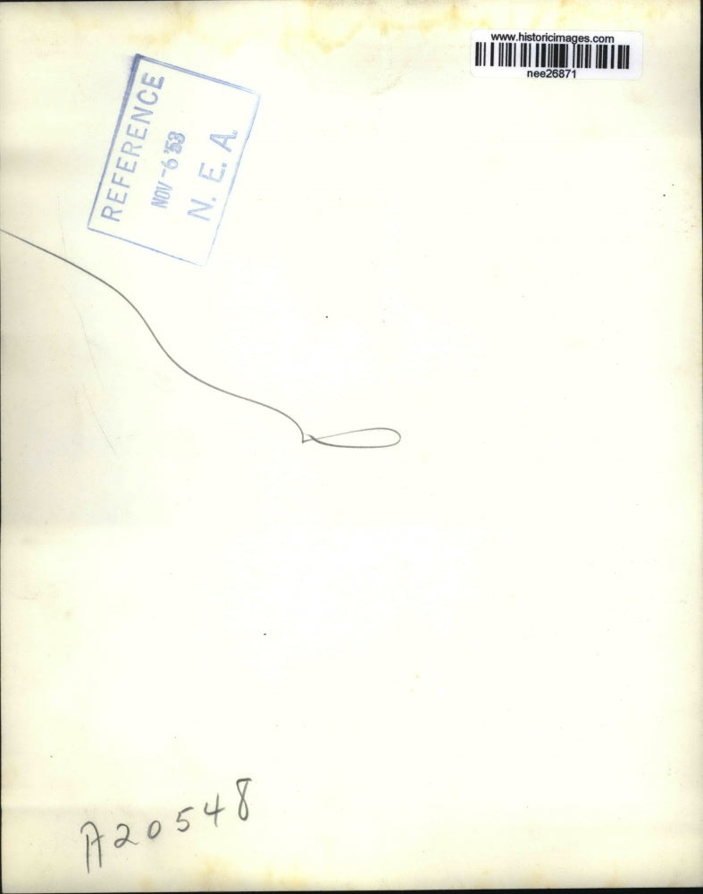 1953 Press Photo Virgil Crowley, first farmer to sign at Boone County courthouse