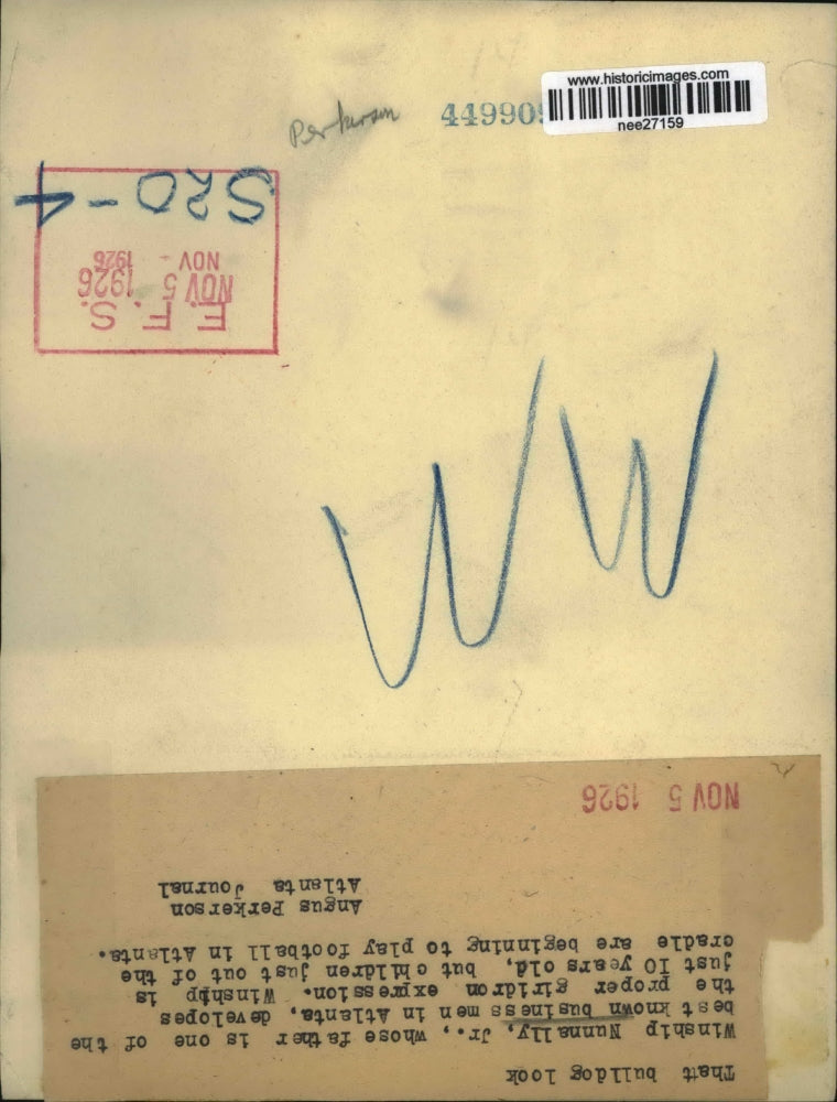 1926 Press Photo Winship Nunnally Jr. developes the proper giridron expression