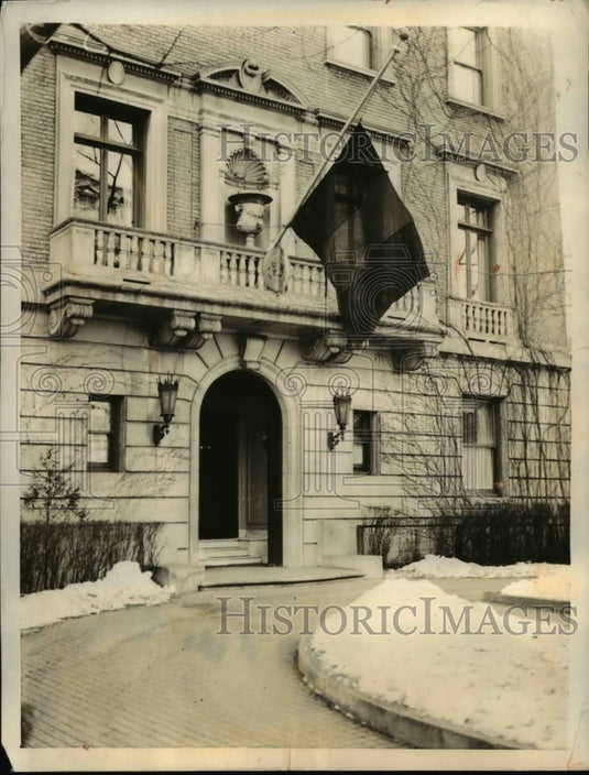 1934 Press Photo Belgium Embassy Flag at Half Mast Mourning King Albert's Death