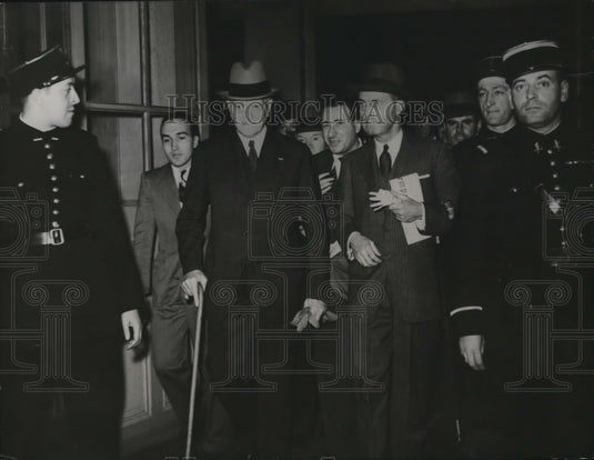 1939 Press Photo Gen. Pershing arrives in Paris at the Gare Saint Lazare