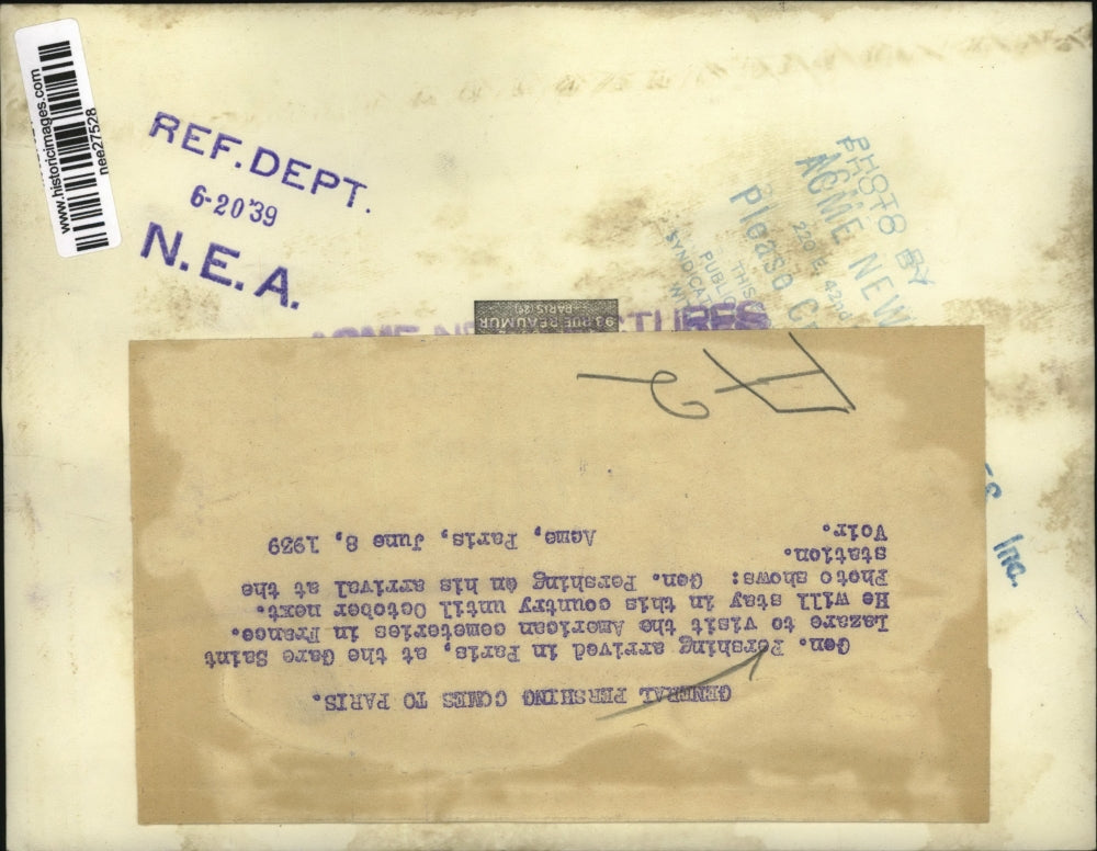 1939 Press Photo Gen. Pershing arrives in Paris at the Gare Saint Lazare