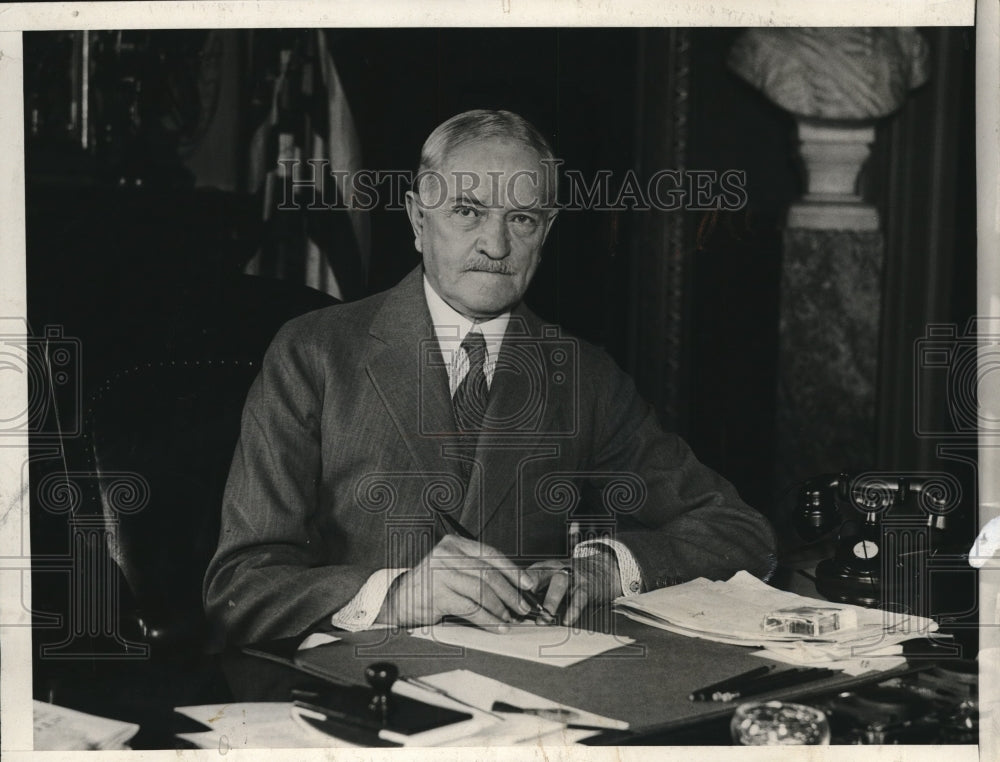 1930 Press Photo Gen. J.J. Pershing at his Office at the War Department- Historic Images