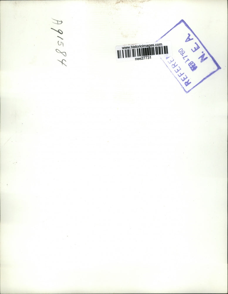 1960 Press Photo Rev. J.T. Robinson with Wife Velma Leaving Fulton Courthouse