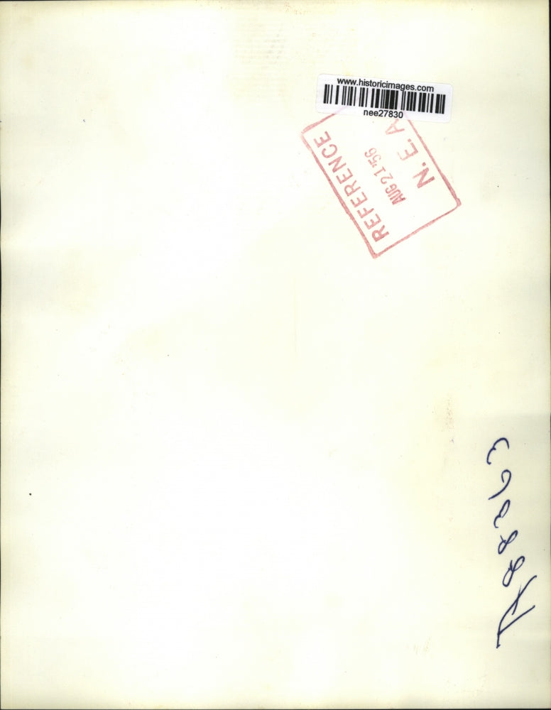 1956 Press Photo Mrs. Gerrison Elder w Books, Republican National Convention