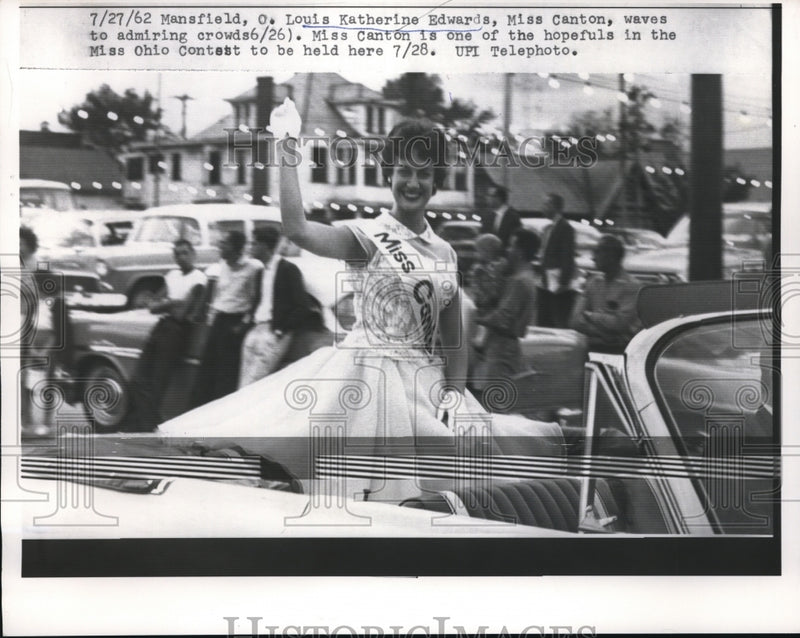 Load image into Gallery viewer, 1962 Press Photo Miss Canton Model Louise Katherine Edwards Waves from Car
